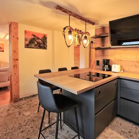 Summit Appartement *